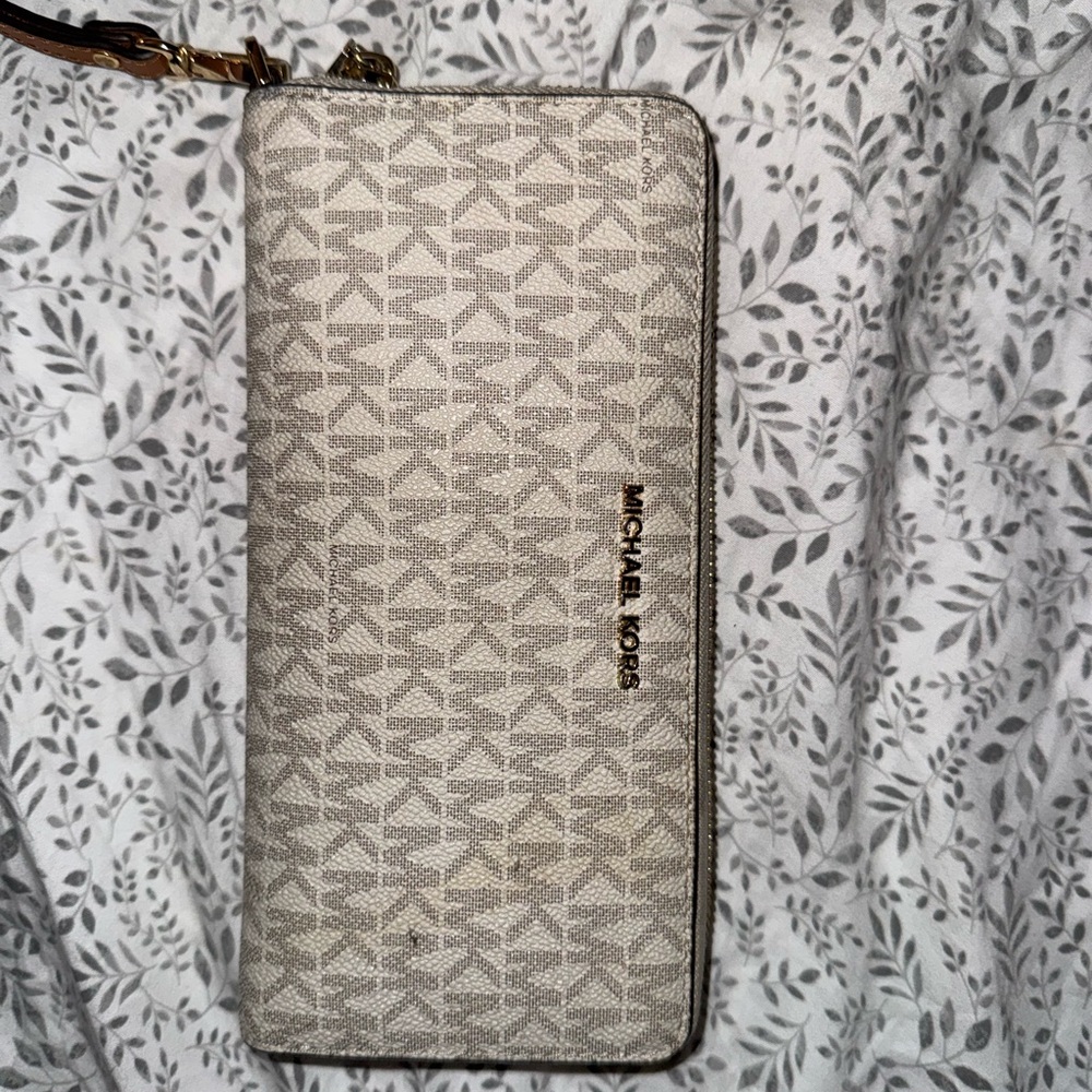 Michael Kors Beige Monogram Wallet